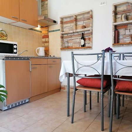 Nice Apartment Montepozzo With Private Garden Rovinj Buitenkant foto