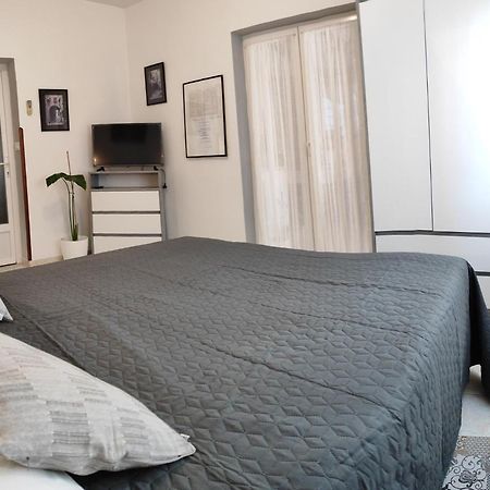 Nice Apartment Montepozzo With Private Garden Rovinj Buitenkant foto