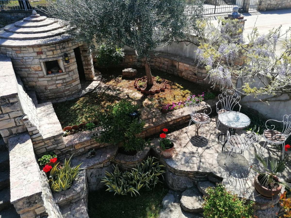 Nice Apartment Montepozzo With Private Garden Rovinj Buitenkant foto